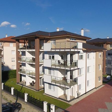 Laguna Beach Apartmanok 시오포크 외부 사진