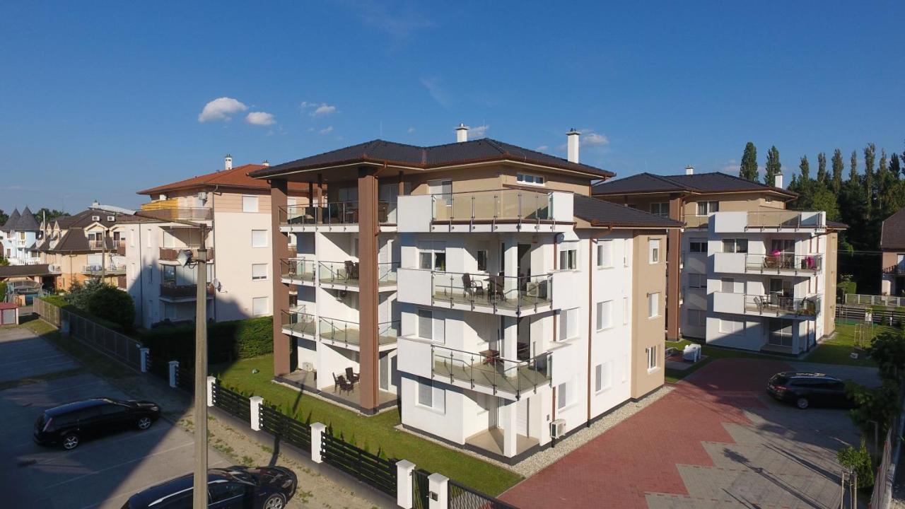 Laguna Beach Apartmanok 시오포크 외부 사진